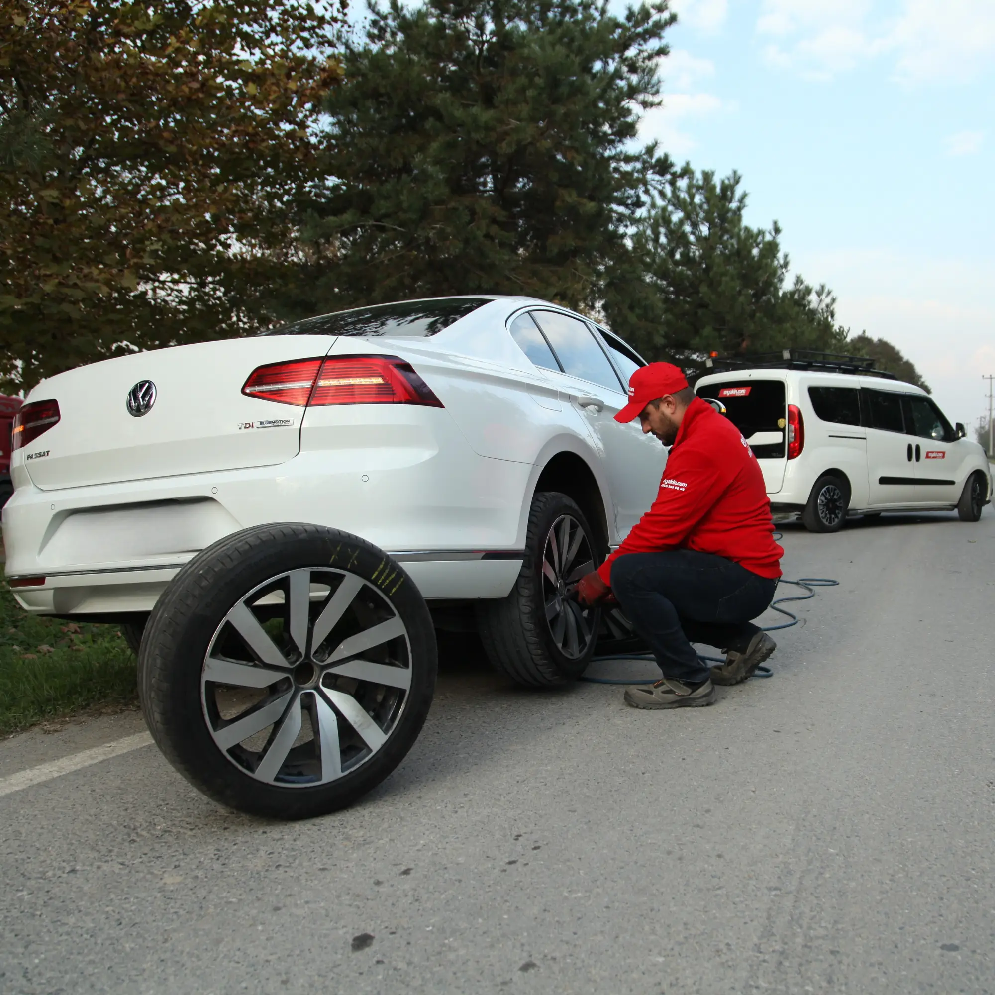 Finike Merkez Lastikçi